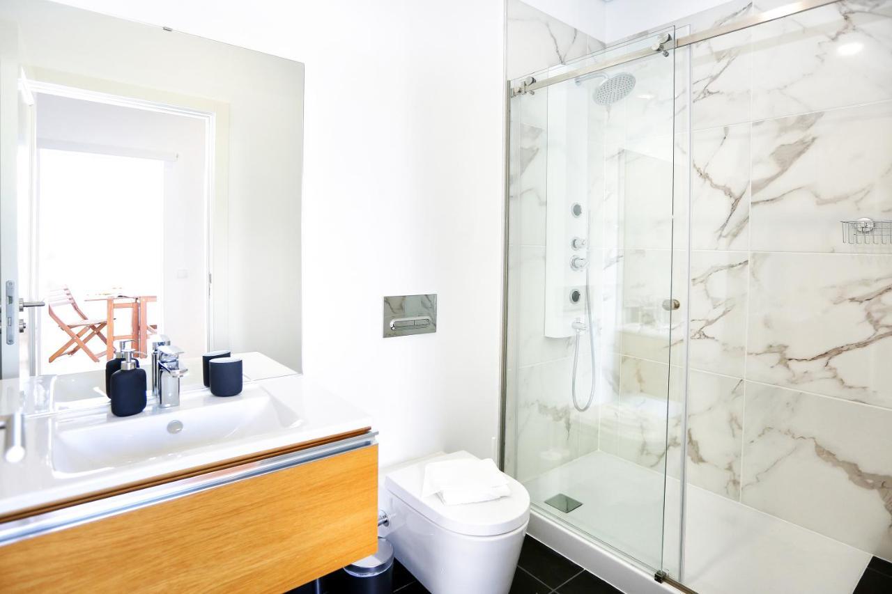 Young Spirit Apartment Фару Екстер'єр фото
